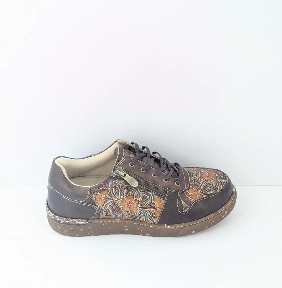 NWOT Spring Step L ' Artiste Leather Sneakers